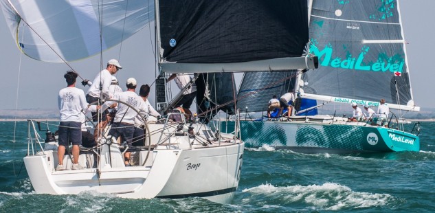 Cambio de tercio en la bahía gaditana para la Semana Náutica de El Puerto de Santa María... la decana del sur corona a los ganadores de la vela ligera el mismo día que los Cruceros celebran sus dos primeras pruebas