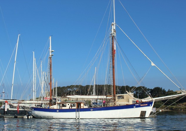 El Fleur de Passion es el velero suizo de mayor tamaño, un antiguo buque dragaminas de la armada alemana, construido en 1941 y transformado en velero en los años setenta (Foto Rosana Calvo)
