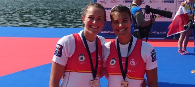 Anna y Aina medalla de plata en 2- en la Copa del Mundo de Belgrado
