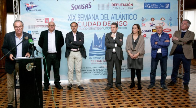 Como es habitual el alcalde vigués Abel Caballero al lado del deporte