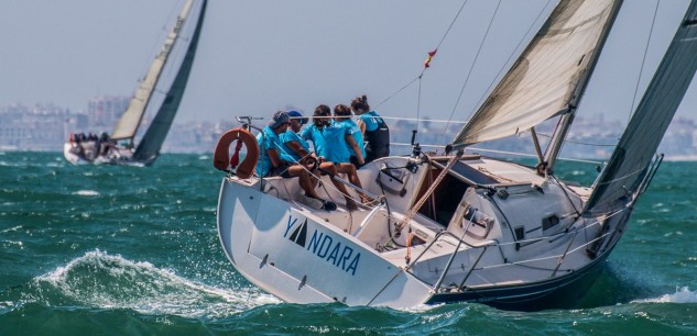Los Brujos ganan la 47ª Semana Náutica de El Puerto de Santa María El equipo liderado por Federico Linares logra el reto y se lleva en propiedad el catavino de oro de la decana