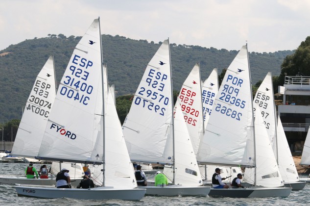 La regata está organizada por el Real Club Náutico de Madrid, se disputará entre los días 14 y 15 de abril y es puntuable para canmpeonato de la Comunidad de Madrid (Foto Pep Portas)